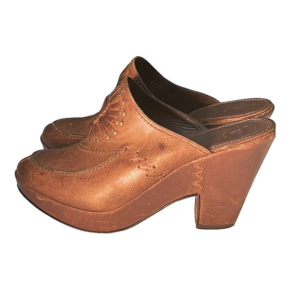 VINTAGE FRYE Ingrid Apron Distressed Clogs Women’s Size 8.5 - Picture 4 of 9